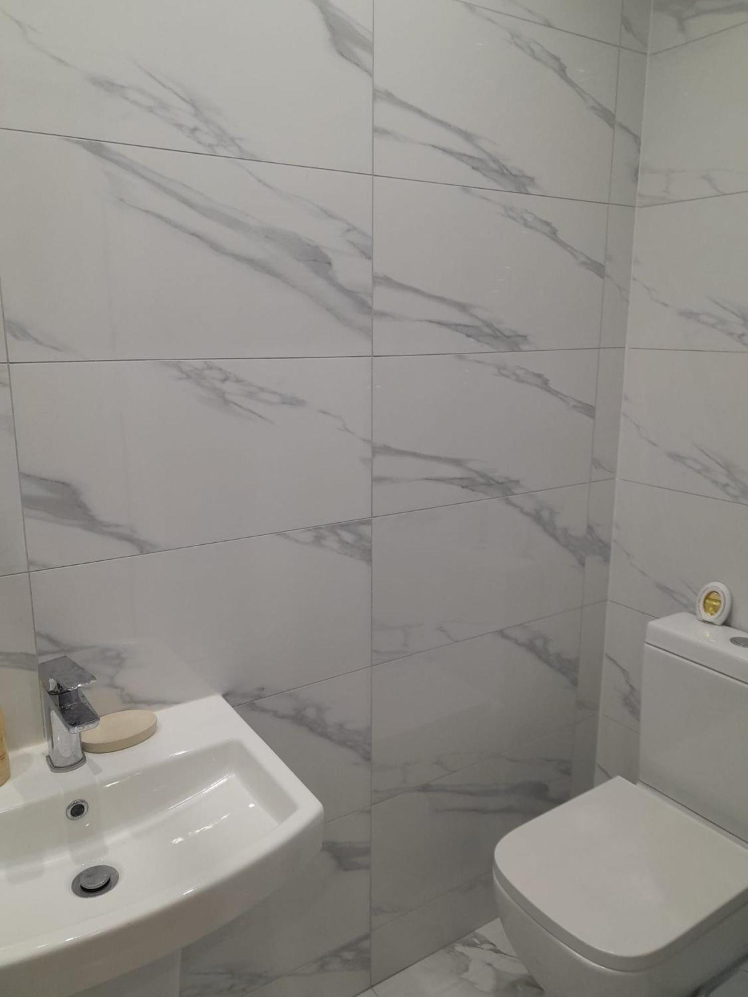 The Grande Residence - Close To Central London & Next To Northfield Tube Station Hanwell Екстериор снимка